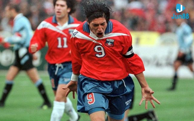 Iván Zamorano từng thi đấu cho đội tuyển nào